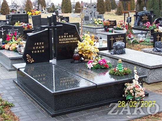 Nagrobek podwójny 11