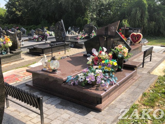 Nagrobek podwójny z granitu tokovskiego