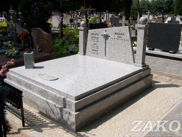 Nagrobek z granitu Strzegom